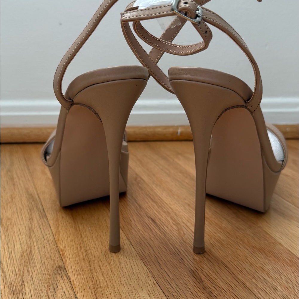 Steve Madden Nude Platform Heels - Picture 3 of 5